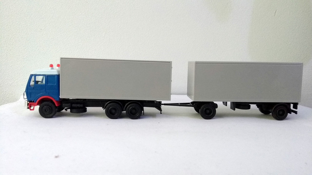 Mach (2587)