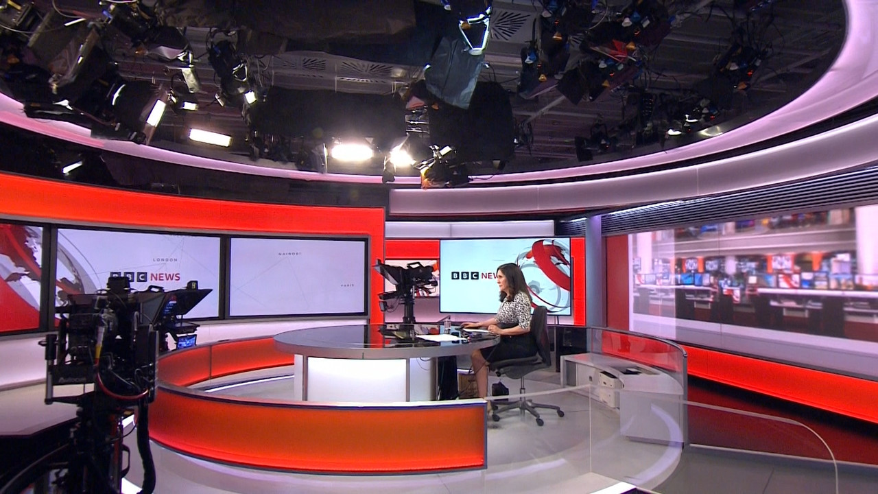 04.19 - 12.00.00 - BBC News. A quick summary of the latest news and u....ts_snapshot_00.01.33.245