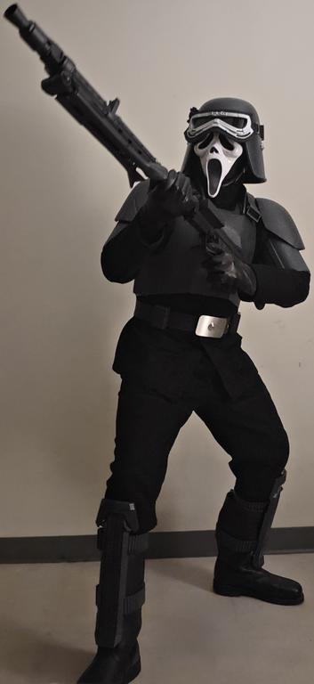 IG Pose VIII