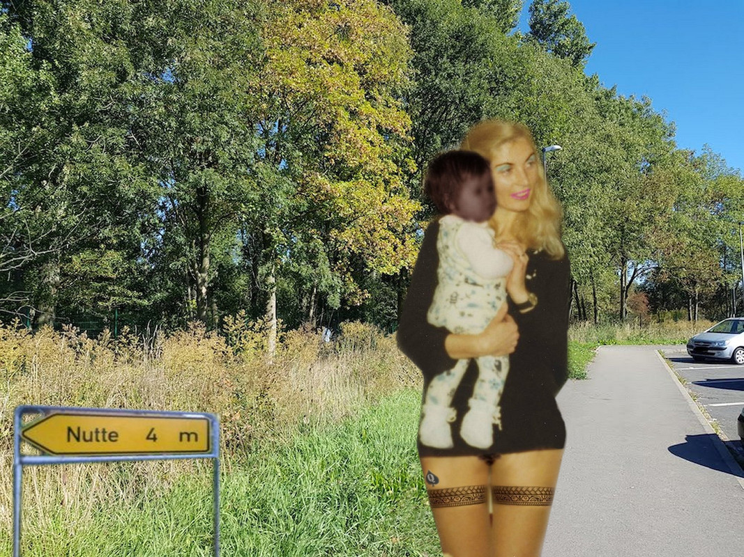 Andrea and Lola Parkplatz