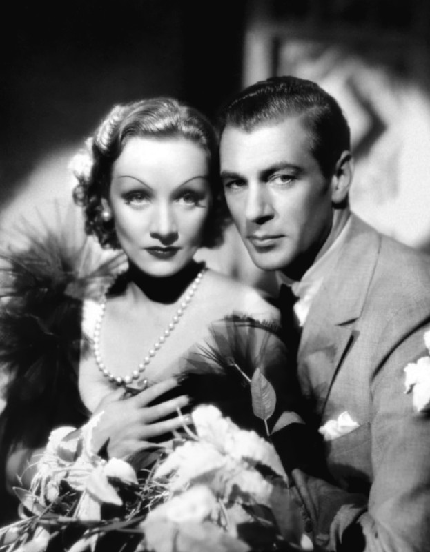 Marlene_Dietrich_b56
