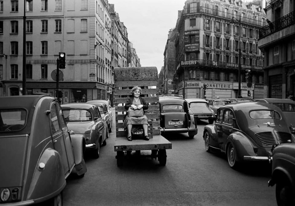 D134AD3B-5822-4033-A926-8E55B1B69B7E