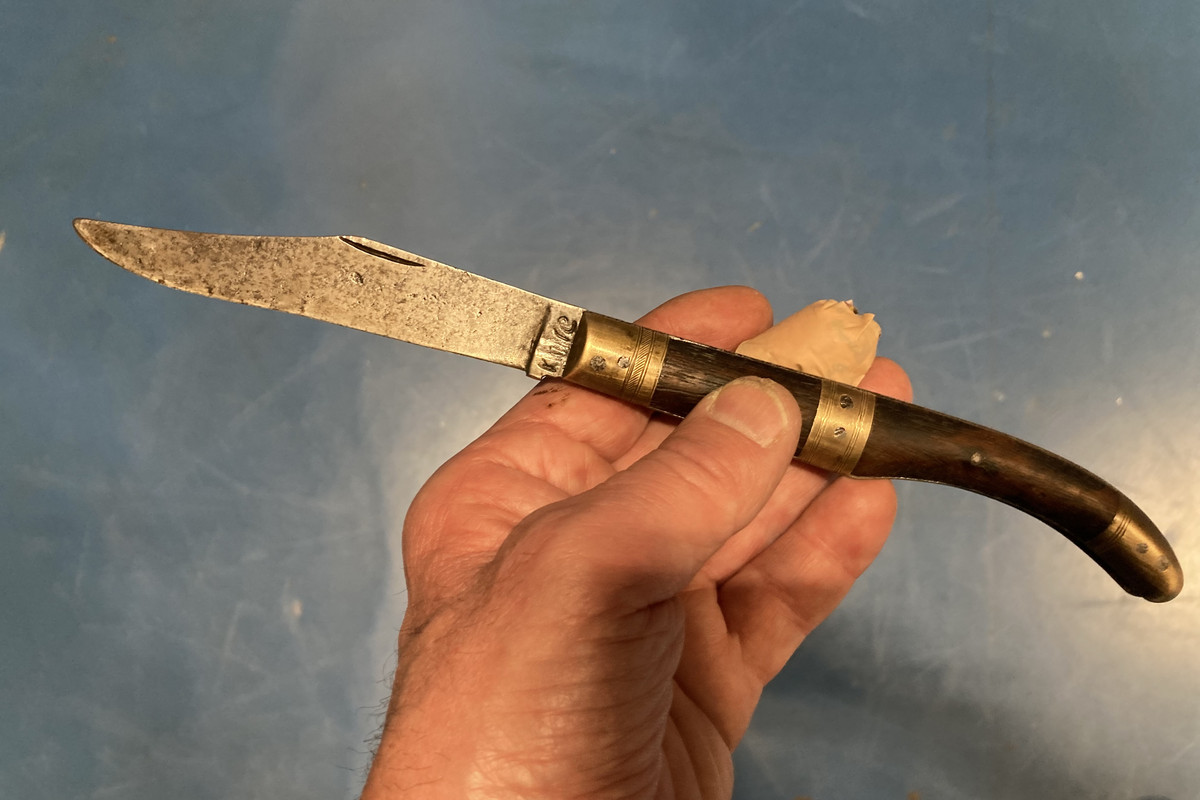 DBE8E9C5-598B-4A0E-BBB7-7EF568C6C0E8