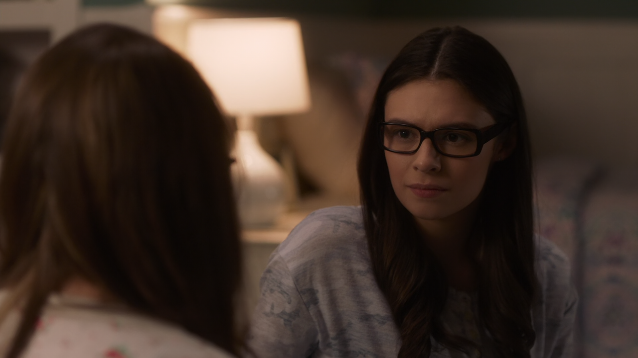 Supergirl.S06E05.Prom.Night!.1080p.10bit.AMZN.WEB-DL.DDP5.1.HEVC-Vyndros.mkv_snapshot_15.29_[2021.05