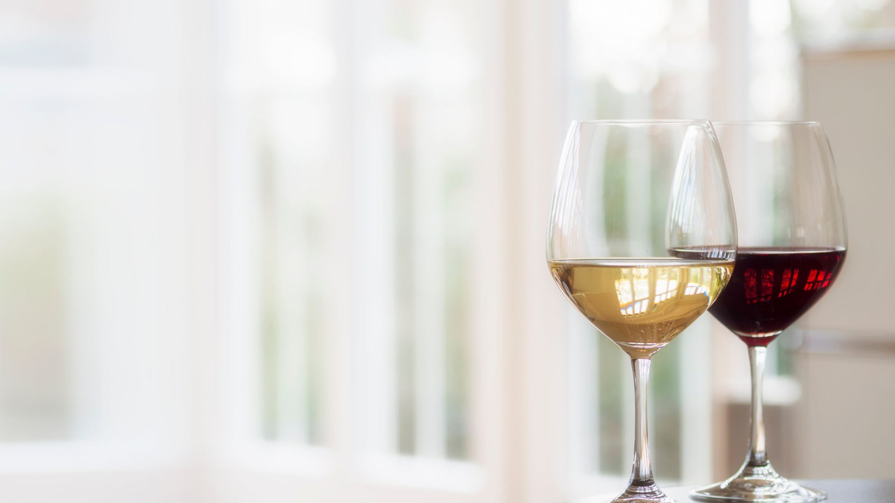 How to Select the Right White Wine