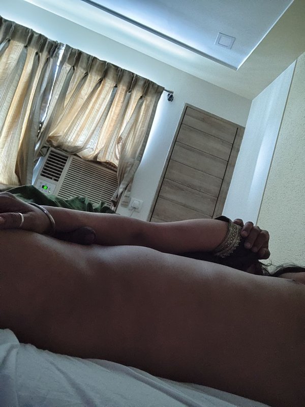 Beautiful Married Wife Jerking Hubby Dick Videos+Pics 4 img-4.jpg