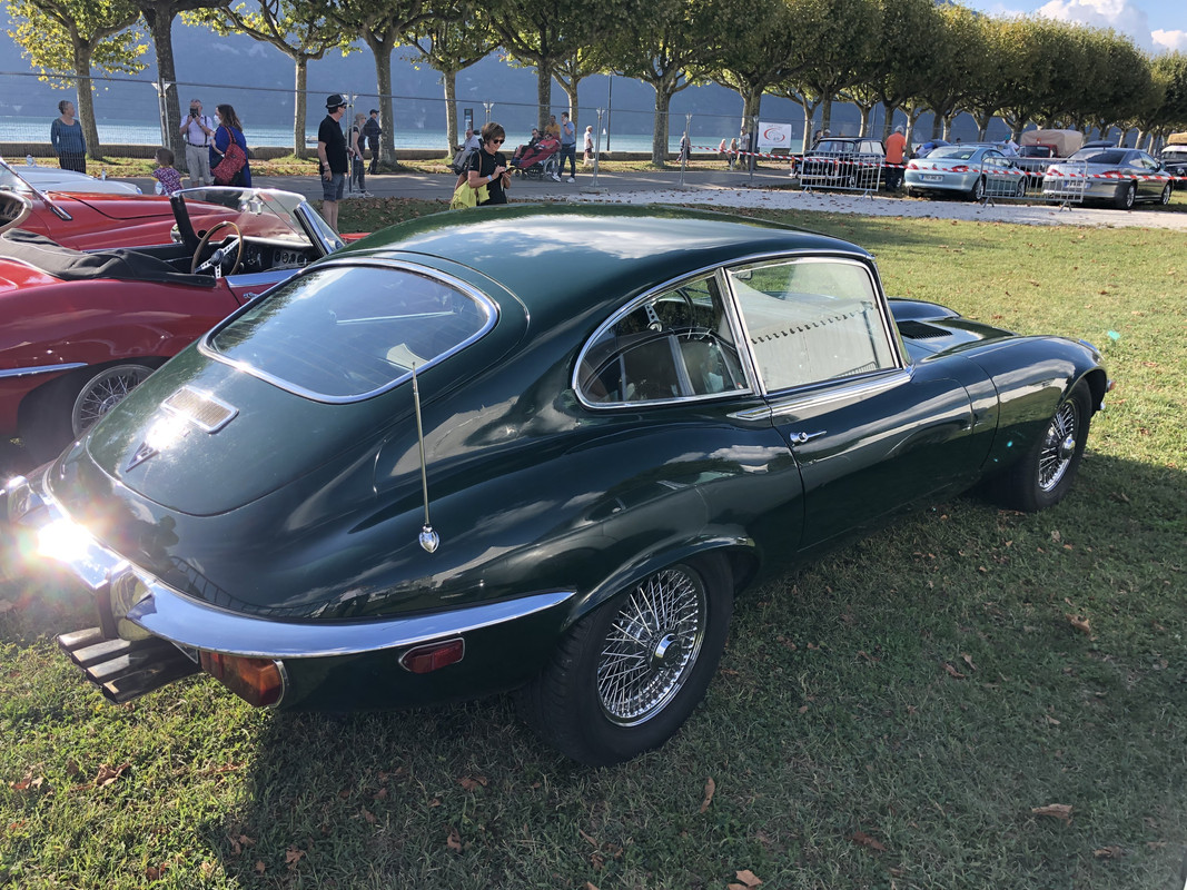 [Image: Jaguar-Type-E-coup-s-rie-3-V12-1.jpg]