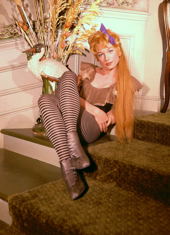 Shirley_MacLaine_c43