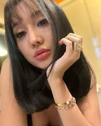 SUARA4D >> Lucinta Luna Transgender Indonesia memiliki situs online untuk masyarakat Indonesia yang sangat mudah menang ..