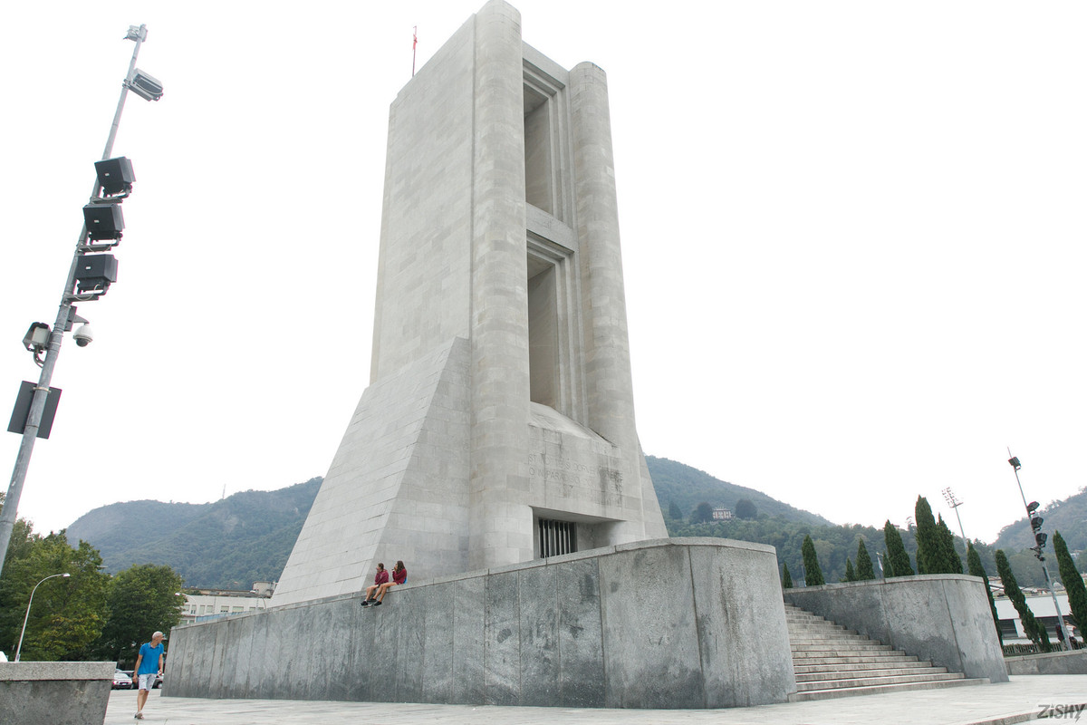 full_040_8865110620094317