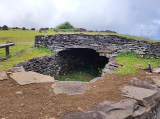 Isla de Pascua - Chile - Blogs de Chile - Ana Te Pahu - Ahu Akivi - Puna Pau - Vinapu - Rano Kau - Orongo (19)
