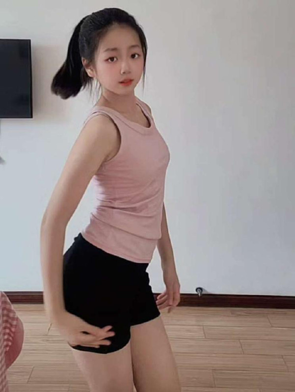 猫猫雨,ロリータ,Lolita,萝莉塔,炉利,Loli,萝莉,亜炉,華炉,少女,甜妹