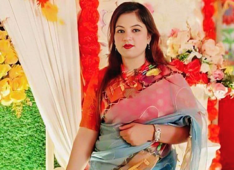 Hot bhabhi hard fucking pssy spreading nude video