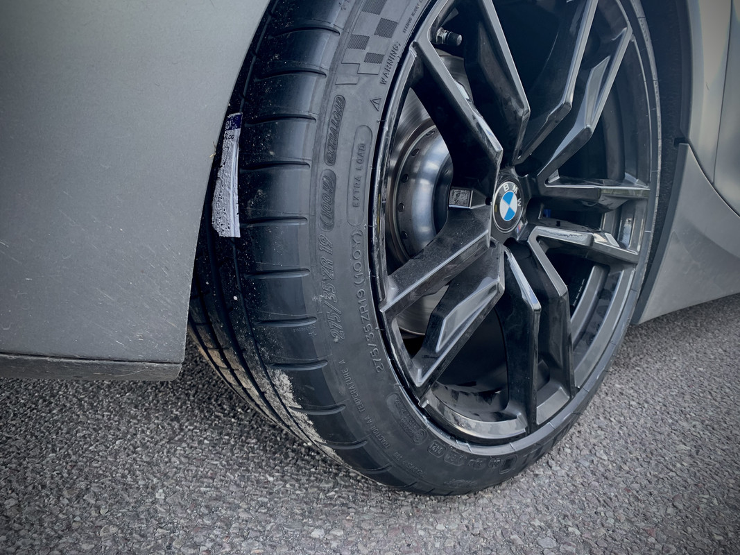 B8BA28F7-DDCB-46C4-9331-F0A89EB5F0B7