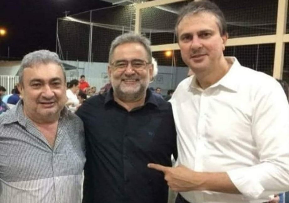 Bessa apresenta seu sucessor ao governador Camilo Santana