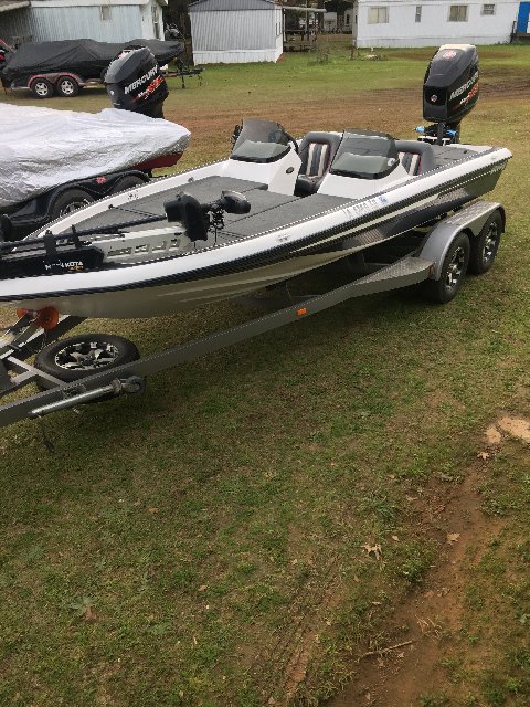 1E54E5C1-FC9B-4039-83EC-B79B4ACCCC6C