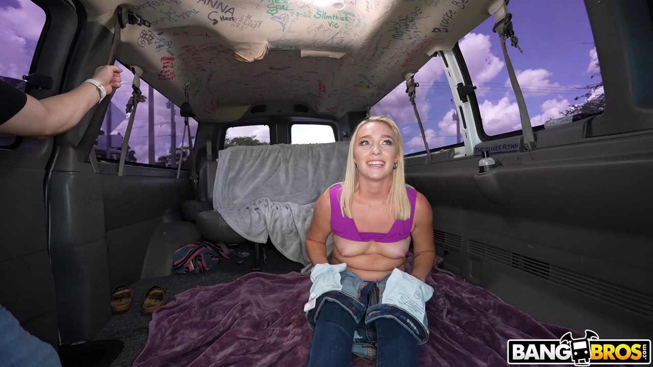 vlcsnap-2023-05-14-21h22m26s248