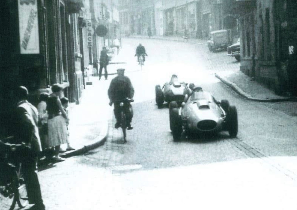 4DE370CA-3E37-4875-A547-6C080A617726