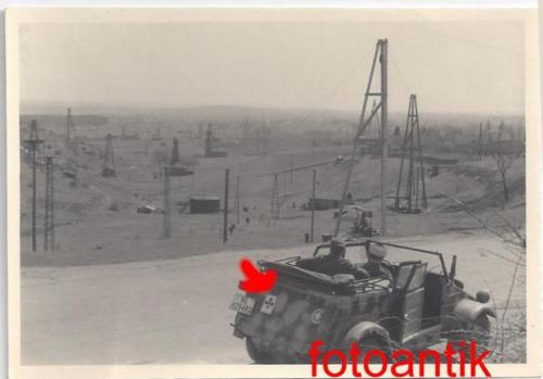 Foto 2 WK, VW Kübelwagen mit Staffel Kennung Pic