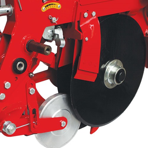 DISC-FERTILIZER-LEG.jpg