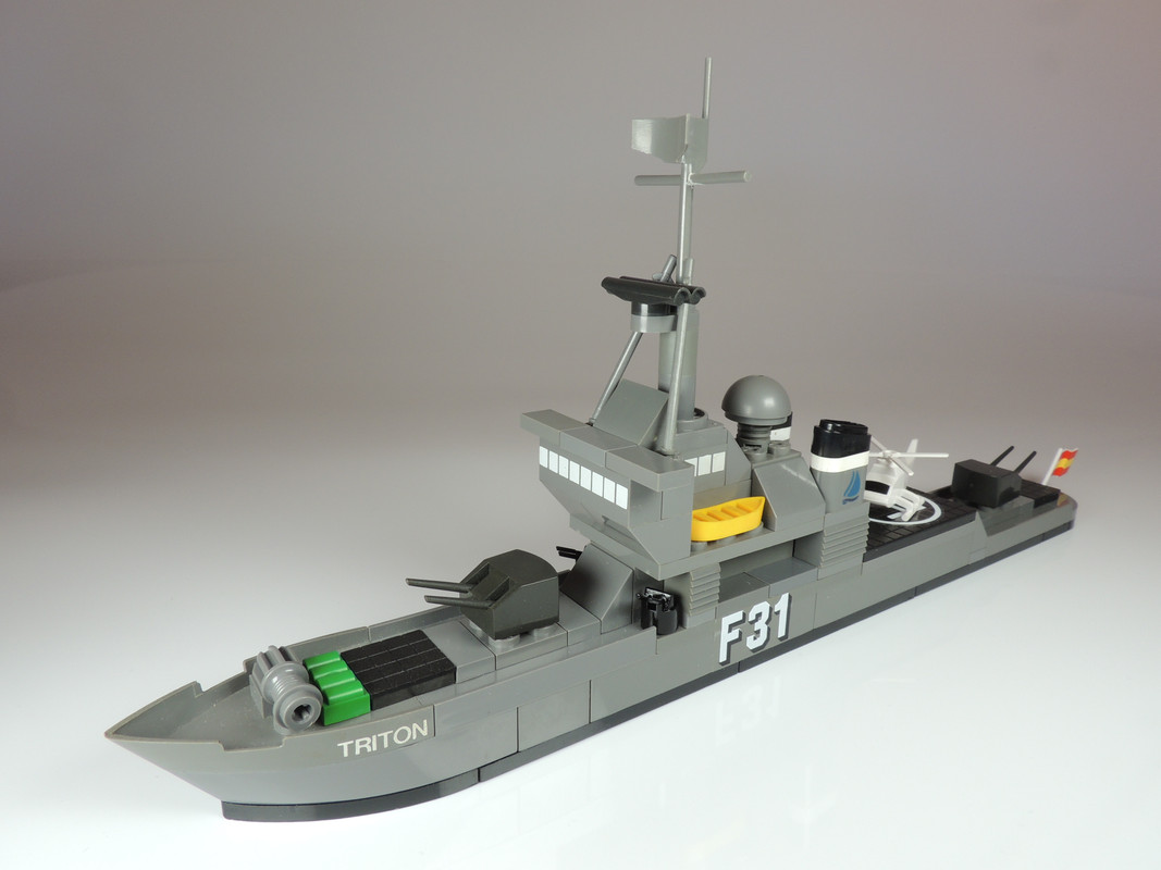 Triton F31 001