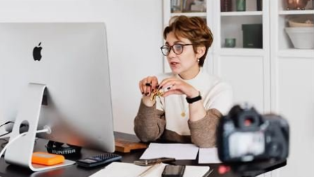 Online Teaching For Experts And Professionals.