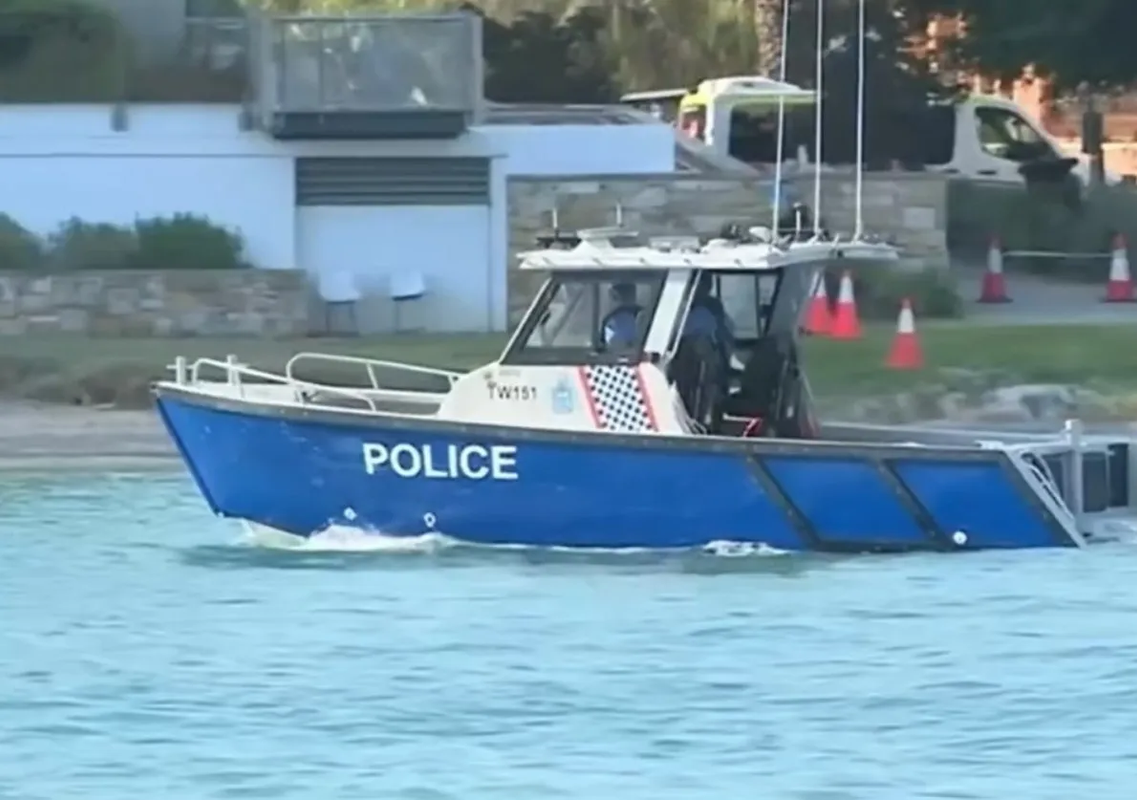 Tiburón mata a joven mientras nadaba en un río