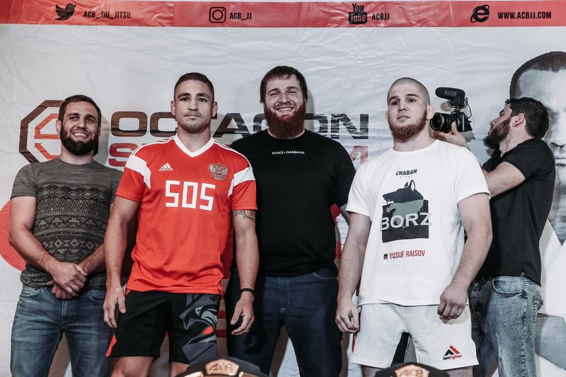 Бивш шампион на АCB готов да се бие със Санчез в UFC