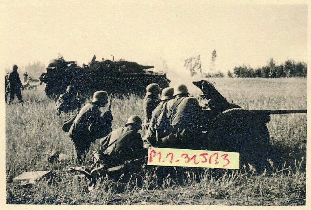 Wehrmacht Photos Gegenstoss mit Sturmgeschütz u