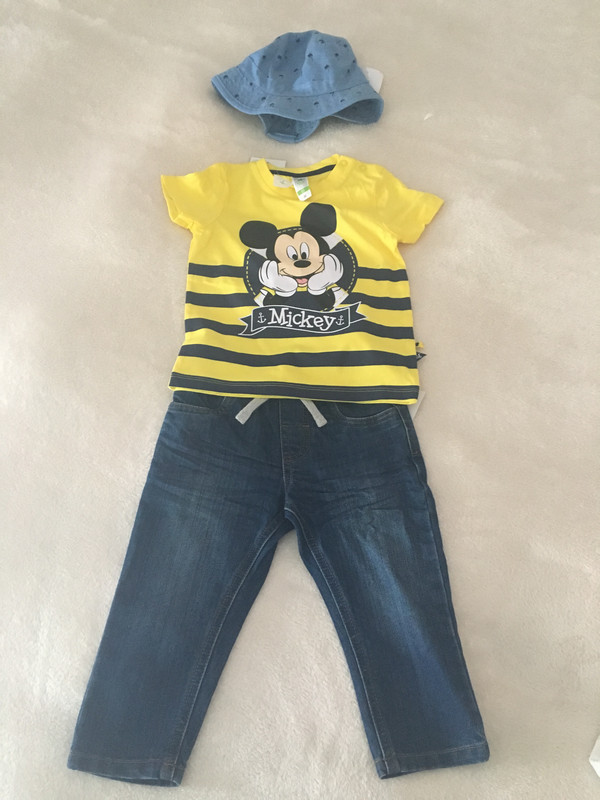 D8FC954F-EB2E-48ED-ACC8-99054F9400C5