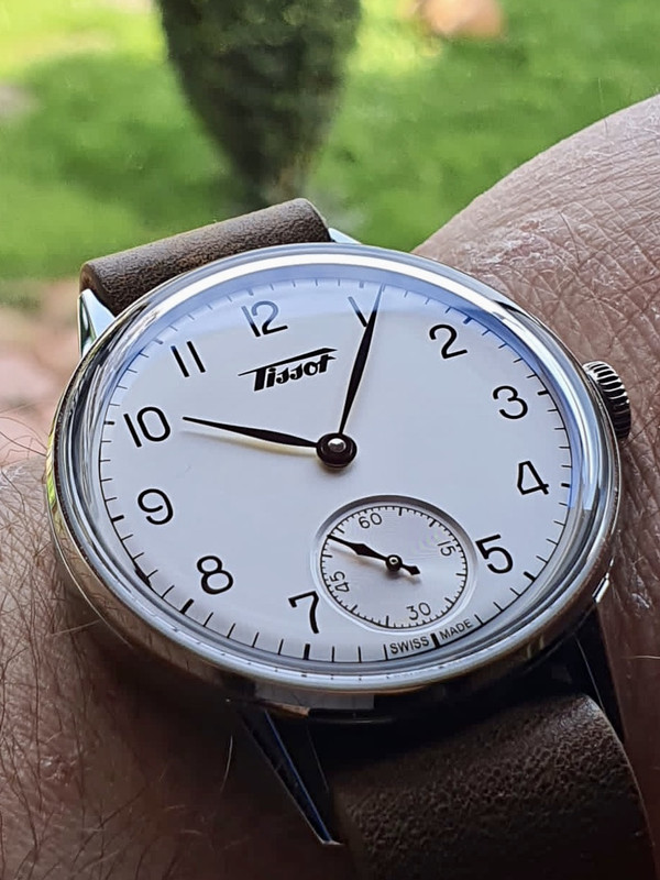 7E305DEC-D36F-4C45-B10D-28E199C10EF2