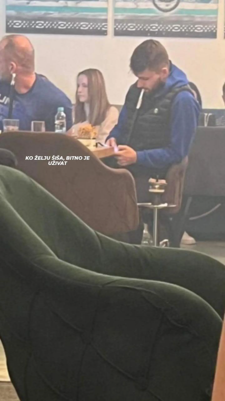 C6B5EF15-3490-4686-A8FA-0D7A3C704B6D