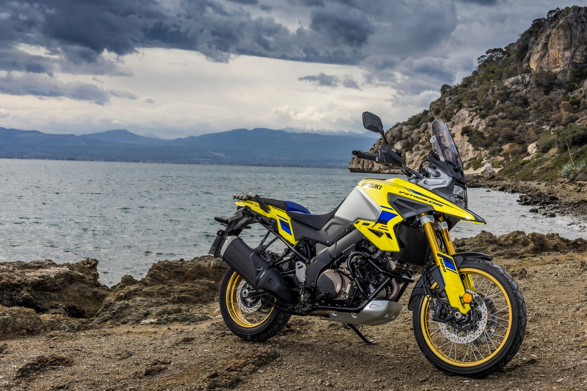 Suzuki-V-Strom_1050DE-JC-0207