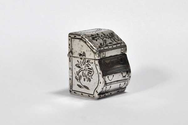 Dutch Chest_a (small)