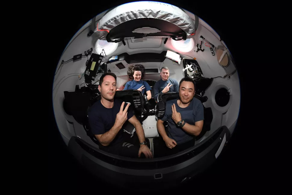 SpaceX y la NASA retrasan regreso de astronautas de Crew-2 en la nave Dragon