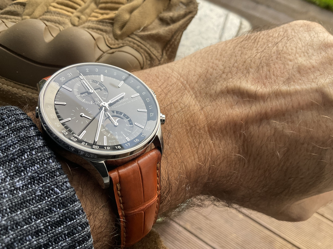 481BF7B3-FB30-46F1-B404-387F9AEF3618