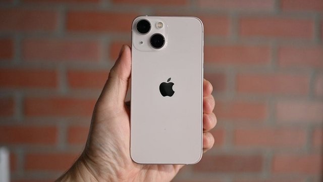 iPhone 13 (256GB) Estelar, Tela de 6,1″, 5G e Câmera Dupla de 12MP – MLQ73BZ/A
