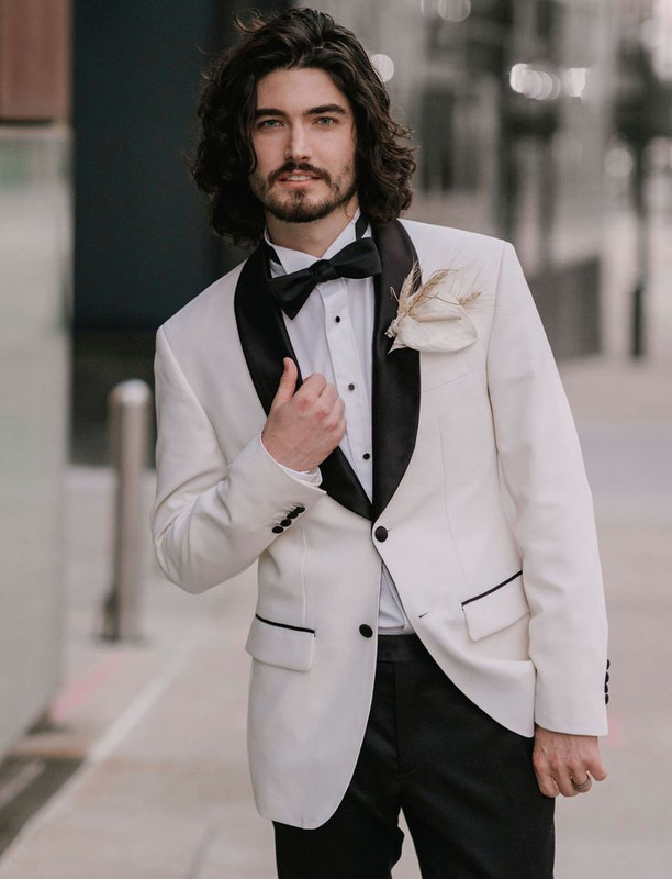 How Modern Men Accessorise Wedding Suits