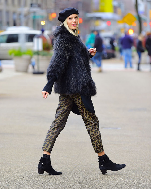 E5993469-0D1F-401A-8A73-47AE2065B552