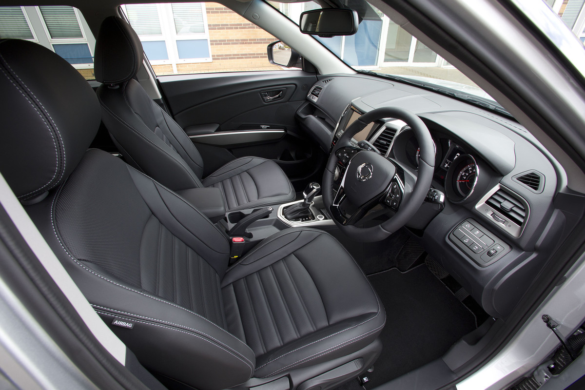 SsangYong Tivoli & Tivoli XLV (9)