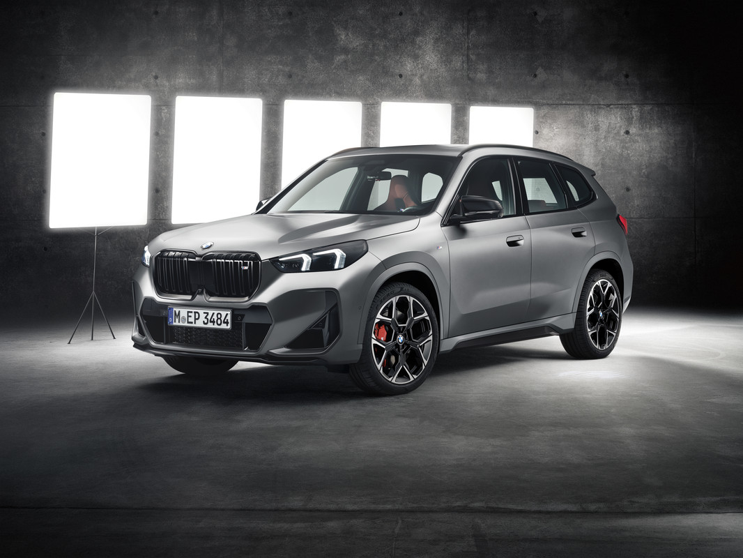 P90509739_highRes_bmw-x1-m35i-m-frozen