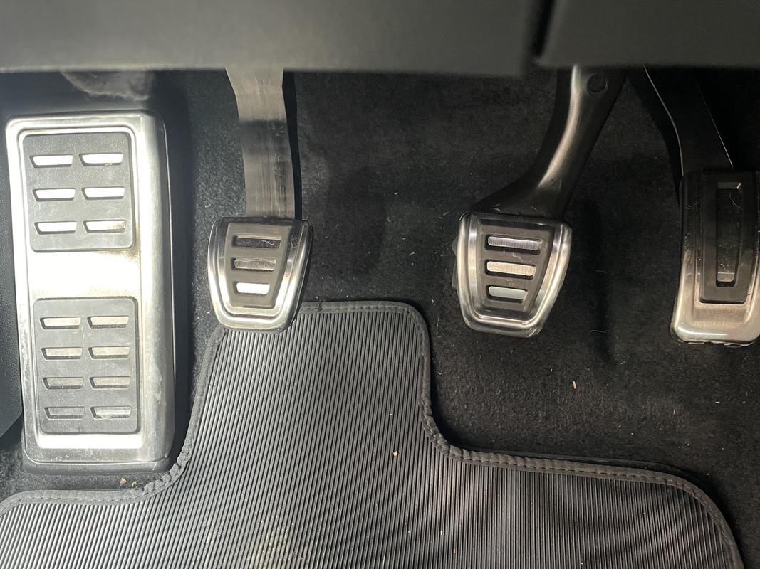 97AB2226-3DB7-41ED-8315-0DB7A34F34A9