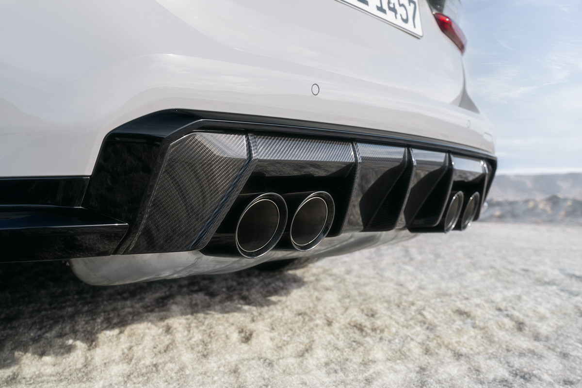 P90468172_highRes_the-first-ever-bmw-m