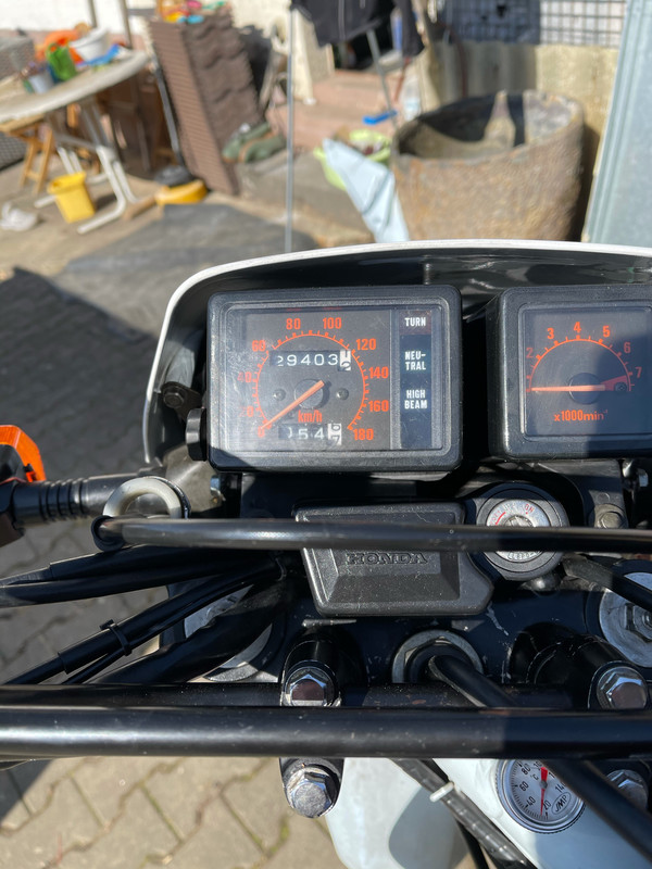 00ACEAE8-12AB-472F-94AC-D131601BBECB