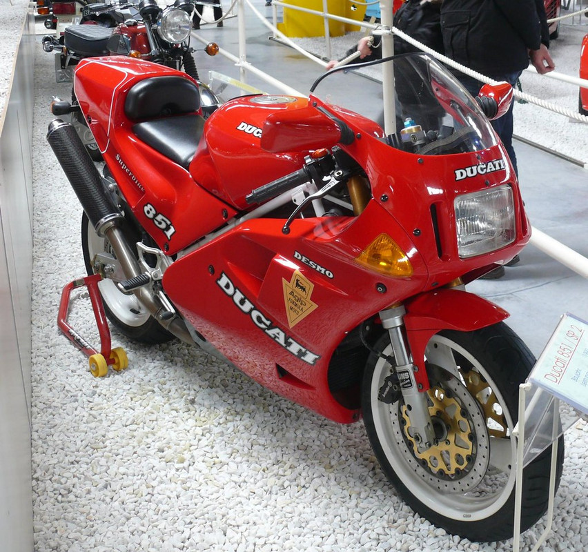 C6DB3F23-5C08-47C9-9E4B-3C10C58FF0C2