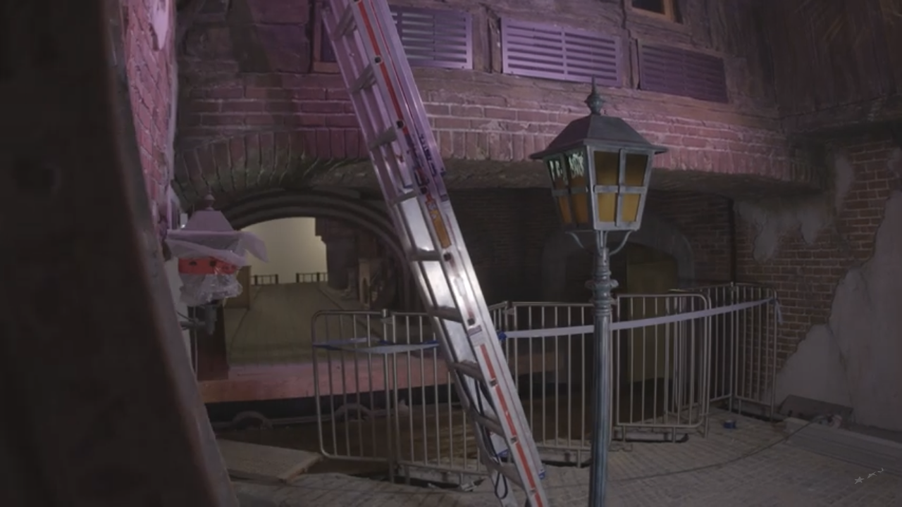 774E2F98-96F5-4E35-8277-68426063AF12