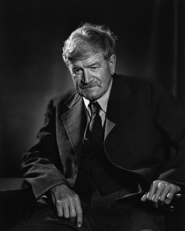 Yousuf-Karsh-Stephen-Leacock-1941-04-1566x1960