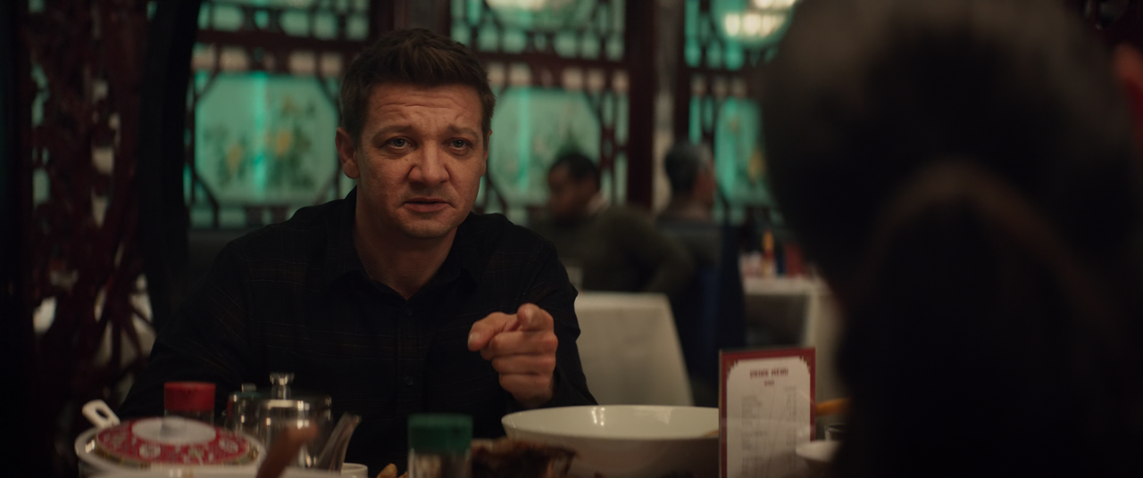 Hawkeye.S01E01.Never.Meet.Your.Heroes.2160p.10bit.DSNP.WEB-DL.DDP5.1.HEVC-Vyndros.mkv_snapshot_21.49