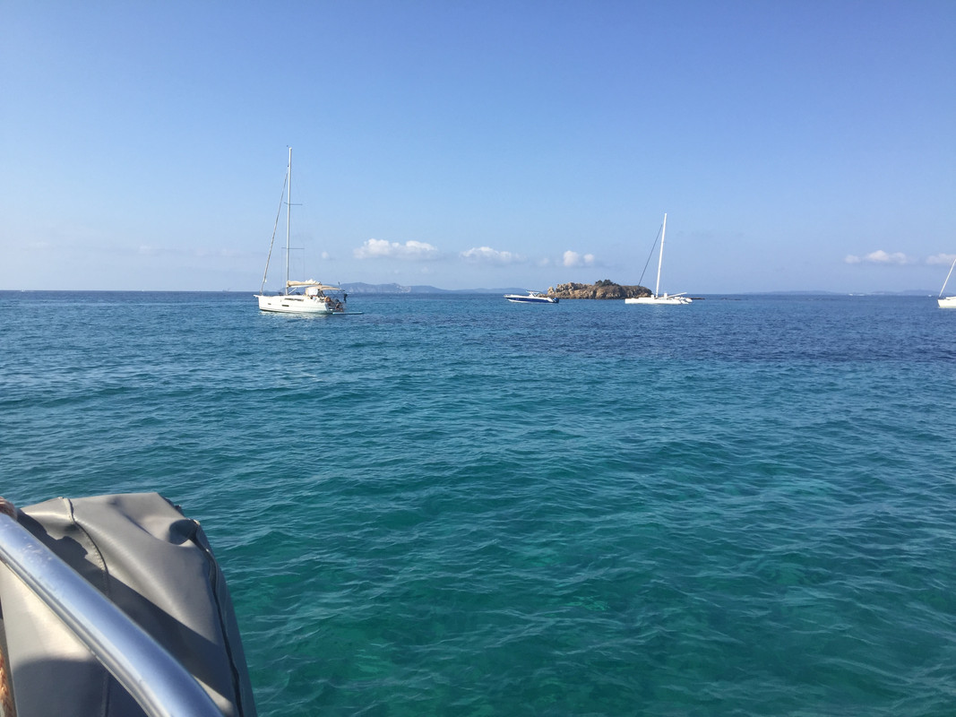 5F5C232D-58DD-4B83-A809-2022F36F3BF3