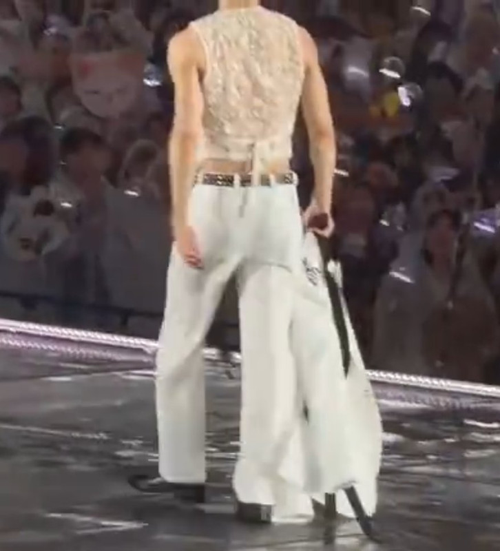 HQ4t0f Xbc AABgj B